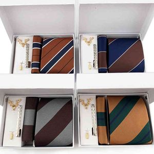 Necktie Bufanda Corbata 2021 Caja de regalo de corbata a rayas de 6 piezas Cuello de bolsillo de 6 piezas Puños de clips