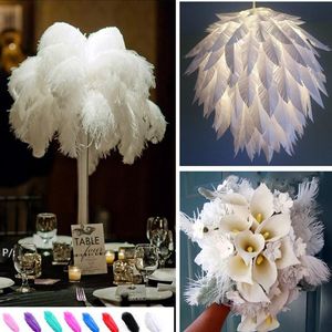 Nouveau 18-20 pouces (45-50 cm) plumes d'autruche blanches pour pièce maîtresse de mariage décor d'événement de fête de mariage décoration festive GCE13803