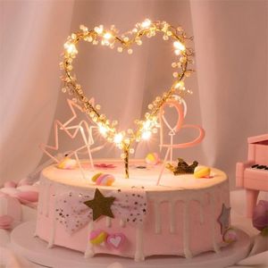 NUEVO 1 UNID Forma de Corazón LED Adornos de Pastel de Perlas Bebé Feliz Cumpleaños Cupcakes de Boda Herramienta de Decoración de Pasteles de Fiesta Y200618199p