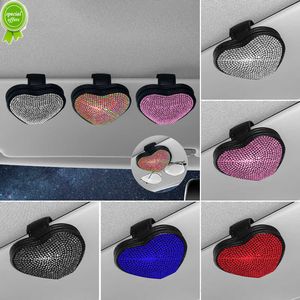 Nuevo 2022 Diamond Love Car Glasses Clip Holder Visor Clip Gafas Gafas de sol Card Clip Holder Bling Accesorios interiores del coche para niña