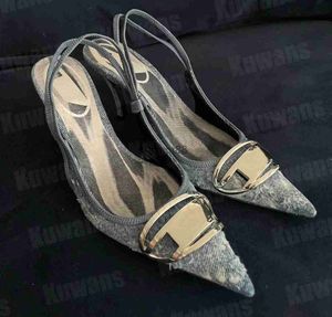 Nouveau 24ss talons denim Slingback Womens Sandals Pumps D Kittie Canvas D Venus Beach Summer Luxury Designer Wedding Leather High