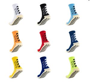 Nuevos calcetines de fútbol antideslizantes para hombres y mujeres, calcetines de fútbol con agarre para deportes al aire libre, calcetines simples medianos con pegamento de punta de flecha inferior amarilla