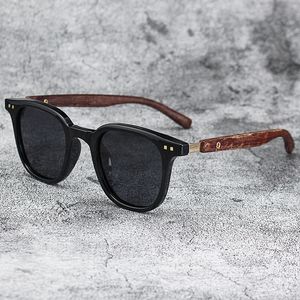 Nouveauté hommes Vintage cadre en bois lunettes de soleil marque classique lunettes de soleil revêtement lentille conduite lunettes pour hommes/femmes