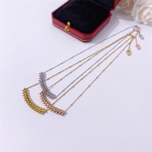 Nuevo llega la moda Hermoso cristal de uñas para mujer collar joyería tornillo pastel grande clavícula collar de plata Cadena para mujer gift278U