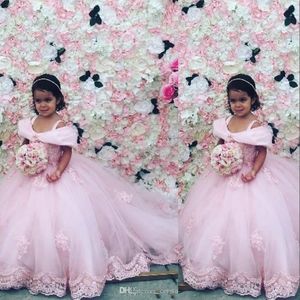 Nouvelles robes de filles de fleur rose bébé pour les mariages au large des applications en dentelle en tulle