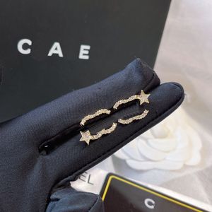 Nouvelles boucles d'oreilles de pote de créateurs de marque Gold Star Star Logo Oreilles pour femmes Designers Cadeaux de mode bijoux avec Box Boutique Girl Earres
