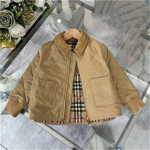 New Brand Girls Boys Down Jacket Luxury High Quality Automne and Winter Children's Trench Coat Trench's Taille de 100 cm-160 cm A6