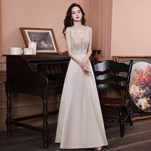 Nouvelle champagne mère de la mariée robes sexy deep en V couche scoop en dentelle plistal plus taille pour les mariages robe mères brillantes bling robe de queue en satin 403