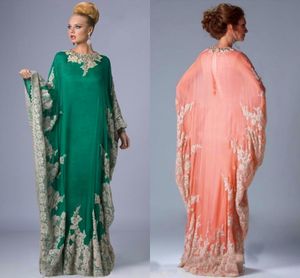 Nouvelle mousseline de mousseline Kaftan Dubai Arabian Robes de soirée à manches longues Appliques en dentelle Musulmane ajustée Mère de la mariée Robes plus taille DH4133