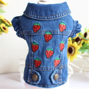 Nouveau design Broidered Strawberry Spring Chiens Vêtements en plein air Dogs Out Dogs Supplies Chihuahua Puppy For Small Dog Vest Apparel188d