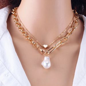 Gargantilla de cadena de perlas de nuevo diseño, collar con colgante de corazón de perla barroca para mujer, cadenas de Gargantilla, joyería de Color dorado y plateado