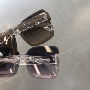 Nouvelle usine personnalisée en gros marque lunettes de soleil de mode été style classique anti-ultraviolet rétro plaque carrée plein cadre lunettes de mode
