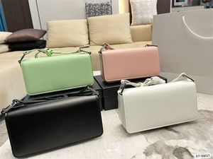 Nueva moda Bolso de charol de alta calidad Bolsos de hombro Bolsos de diseñador Black Lady Clutch Monederos Bolso pequeño de lujo para mujer Carteras al por mayor Precio de fábrica