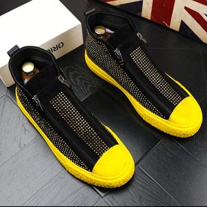 Nuevas botas altas de estilo británico a la moda para hombre, botas con cremallera informales de lujo con fondo rojo y negro, zapatos de goma para hombre