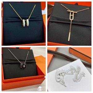 Nuevos collares de moda Collares con iniciales más vendidos para mujeres y niñas, collar con colgante, joyería de estilo minimalista para uso diario, regalos personalizados para ella