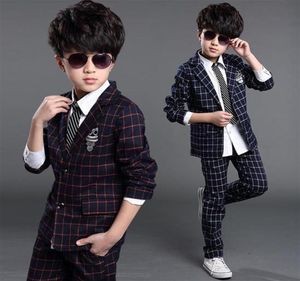 Nueva moda para niños pequeños, esmoquin a cuadros para fiestas formales y bodas, trajes para niños, Blazers, conjunto con americana para niños 213j4092113