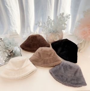 Nouveau chapeau de seau moelleux dames hiver luxe hommes chapeau flou chapeau de créateur chapeau doux flou pour hommes adapté pour rester au chaud à l'extérieur