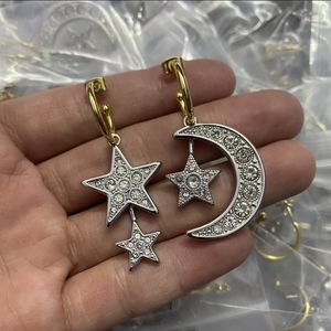 Nouveau plein diamants étoile lune pendentif Boucles D'oreilles Style Féminin Lisse En Laiton Plaqué Or Boucles D'oreilles De Luxe Bijoux E3021