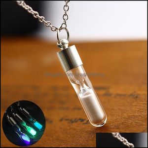 Pendentif Colliers Lueur Dans Le Temps Sombre Sablier Lumineux Verre Phosphore Bouteille Charme Pour Les Femmes De Mode Bijoux Cadeau