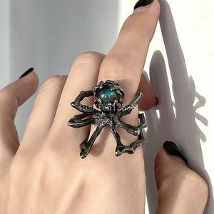 Nuevo anillo gótico de araña para mujer y niña, anillo abierto de araña negra de cristal, joyería de dedo de Animal Irregular Punk de Hip Hop, regalo de Halloween