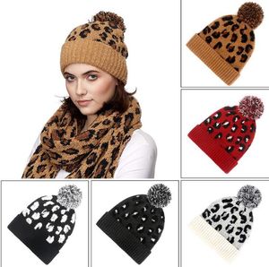 Nouvelle vente en automne et en hiver léopard jacquard tricot tricot de mode casquette de boule de laine