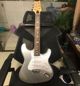 NUEVO CALIT HIGHT EN CHINA Silver Sky Electric Guitar 6 Cadras Guitarra eléctrica Pequeño Bridge7206705