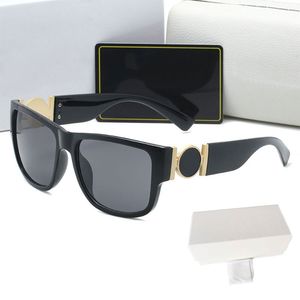 Gafas de sol de mujer de alta calidad Diseñador de lujo Gafas de sol para hombre 4369 Protección UV anteojos para hombres Bisagra de metal degradado Gafas de mujer de estilo de moda con cajas 3194