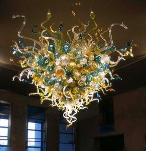 Lámparas Decoración de la casa Araña moderna Luces LED Diseño de corazón Estilo antiguo Lámparas de araña de vidrio soplado a mano Luz