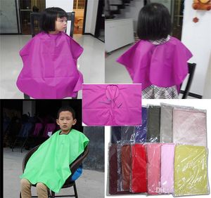 Nouveau enfant enfant salon imperméable coupe de cheveux coiffure barbiers cape robe tissu enfants bébé cheveux capes top qualité dc725