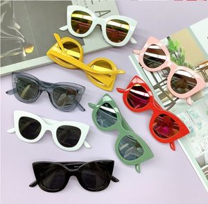 Nuevas gafas de sol para niños, gafas de sol a la moda con marco grande, gafas para niñas y niños, gafas de viaje Cateye, bonitas gafas de espejo UV400