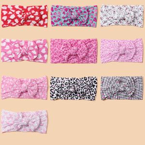 Nouveau léopard coeur imprimé Nylon bandeau bébé Nylon Turban nouveau-né Nylon bandeau enfants filles saint valentin chapeaux