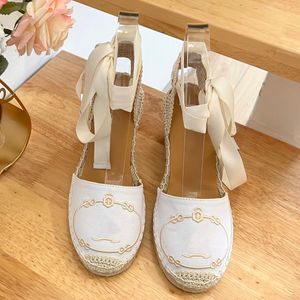 Nouveau lin brodé Espadrilles Sandales de coin Pumps de plate-forme talon