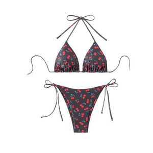 Nuevo traje de baño de lujo para mujeres Factory al por mayor impresión personalizada bikini mini micro bikini sting bikini de dos piezas