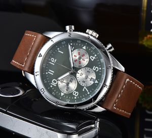 Nuevo reloj para hombre Cuarzo Endurance Pro Cronógrafo 44 mm Correa de reloj de cuero 1884 Relojes para hombre Relojes de pulsera de vidrio Hardex