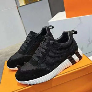 Nuevos zapatos casuales para hombres y mujeres Diseñador Pareja zapatos deportivos Calidad superior al aire libre actual Moda Transpirable Plataforma zapatillas de deporte Tamaño 35-46 Con caja