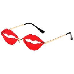 Lunettes de soleil à lèvres sans bords pour femmes, bon marché, défilé de mode, lunettes de soleil amusantes, 11 couleurs, vente en gros
