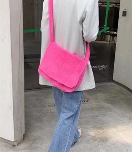 Nuevo bolso de felpa A4 de gran capacidad, bolso de mano con solapa y un hombro, bolso de piel de conejo de imitación Y2K Millennium Spicy Girl, bolso de Color fucsia