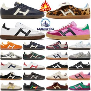 Nuevo producto 2024 Originales Gazzelle Vegan Adv Zapatos de plataforma Hombres Mujeres Diseñador Og Zapato casual Negro Goma Rojo Rosa Terciopelo Verde Crema Azul Para hombre para mujer Zapatillas de deporte al aire libre