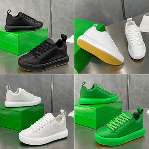 Chaussures de sport de nouvelle saison oreiller chaussures de skate mouss respirant à l'intérieur de la résistance à usure durable durable plates-formes légères baskets femmes