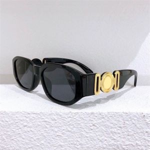 Nouveau Sonnenbrille lunettes de soleil de luxe pour femmes gafas de sol vacances filles garçon populaire classique sport lentes de sol plaqué or saint valentin cadeau lunettes de soleil hommes