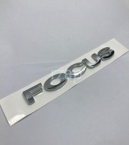 Nuevo estilo Focus Lettering Logotipo Emblema para Focus Car Insignia de insignia de baúl trasera Pegatina de placa6931035