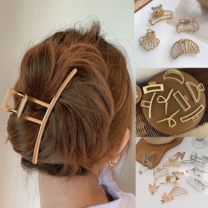 New Summer Butterfly Geometric Large Metal Hair Claw Clips Women Fashion Alloy Gold Silver Hairpin Hair Crab Accessories