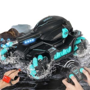 Nuevo juguete 2024 2.4G 4WD Gravity Watch Bomba de agua RC Battle Shoots With Light Music Stunt Toys