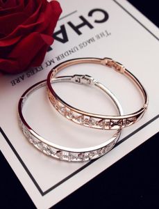 Nouvelle tendance 18 carats en or zircon arc bracelet femelle rose imitation oritation blanche or twocolor bracelet délicat tempérament de luxe 6607439