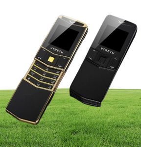NOUVEAU Luxury Luxury Gold Signature Cell Phones Slider Dual Sim Carte Mobile Phone Mobile Arear Body Mp3 Bluetooth 8800 Golden ME3045911