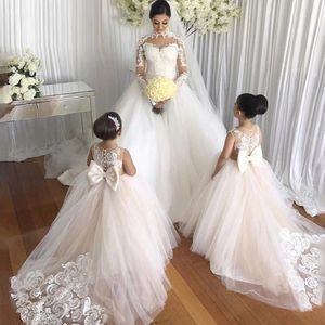 New White Flower Girl Dress Pearl Lace Princess Dress For Girl Sleeveless First Communion Dresses Child Wedding Party