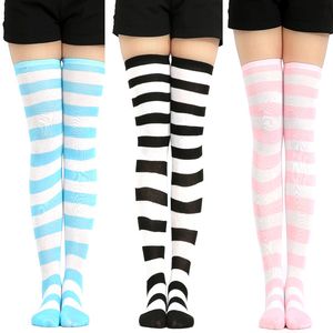 Nuevos calcetines de algodón para mujer y niña, divertidos calcetines largos antideslizantes por encima de la rodilla con estampado de rayas, 27 colores, dulces y sexis calcetines de Hip Hop