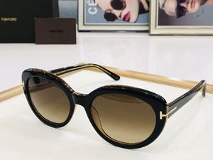 Nuevas gafas de sol de madera tom para hombres Gafas de cuerno de búfalo de madera negro Mujeres Diseñador de la marca Diamante Bambú Sin montura Moda Gafas de sol Marcos Oculos Lunettes