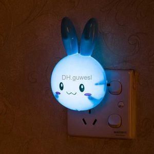 Colores de luces nocturnas Cartoón LED Rabbit Lámpara de lámpara de encendido/apagado AC110-220V EU Lámpara de noche de enchufe de EE. UU. Para niños Regalos de bebé YQ240207