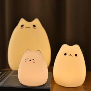 Lumières de nuit Animal mignon petit chat tactile Contrôle de capteur LED 3 batteries Soft Silicone Lamp Lantern Gift Decorative179l